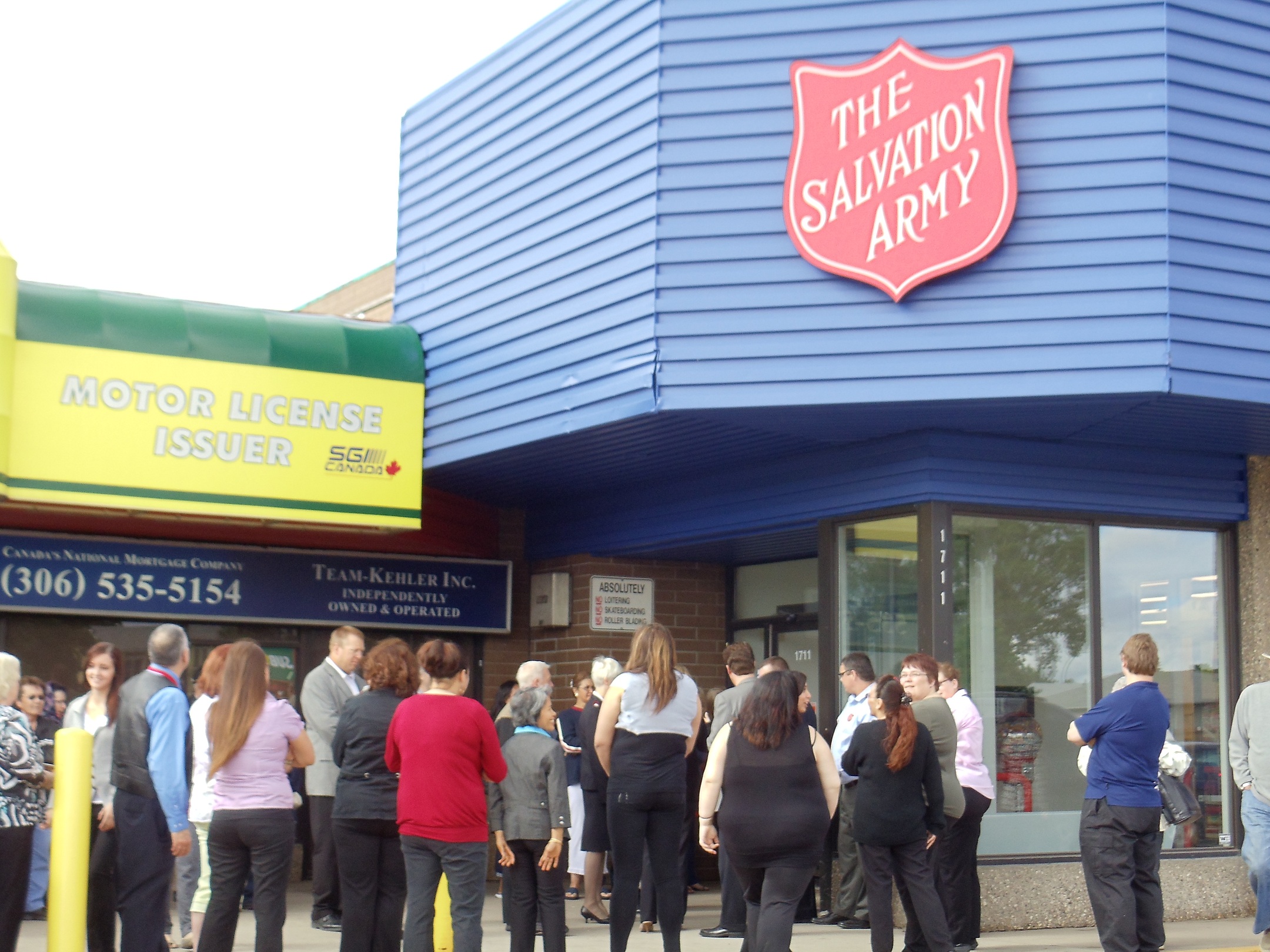 salvation army thrift store locations